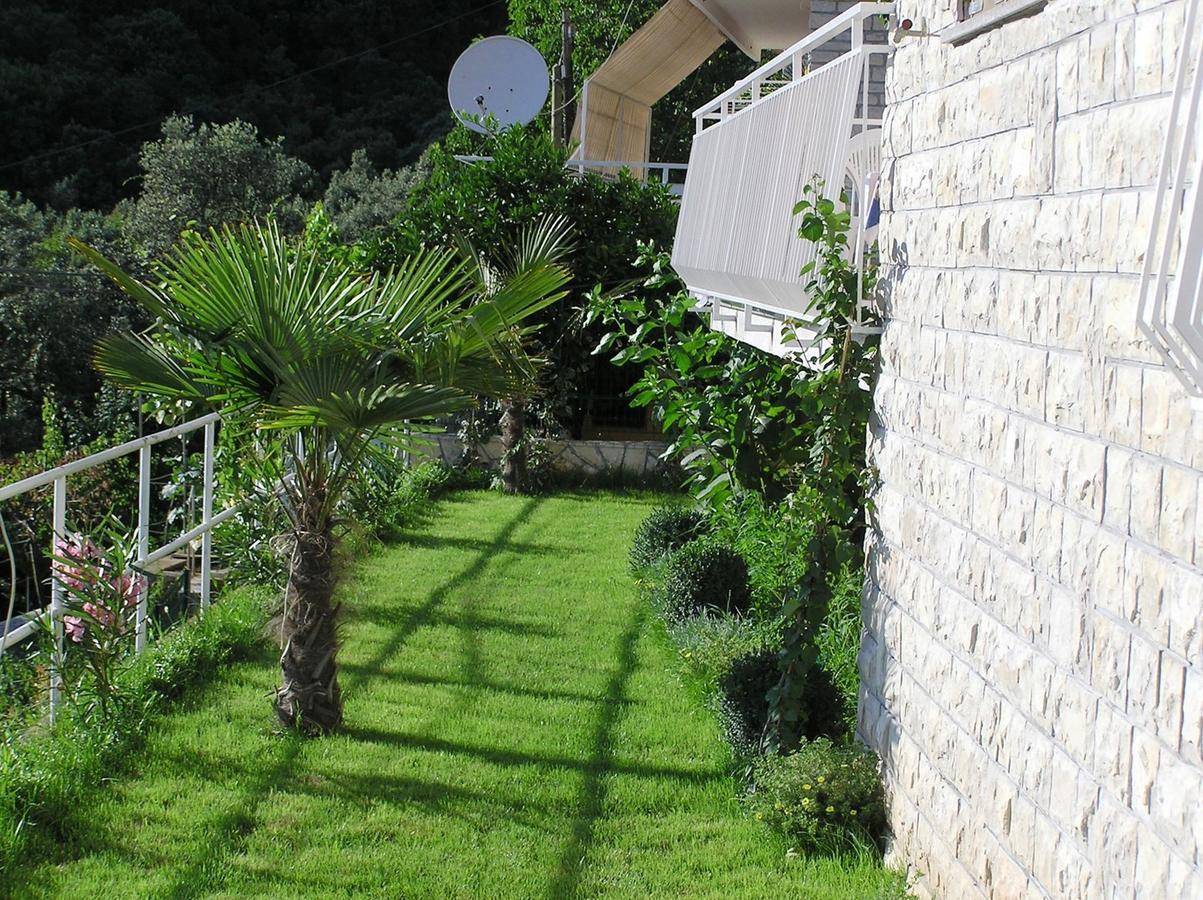Apartments Villa Adria Рабац Екстериор снимка