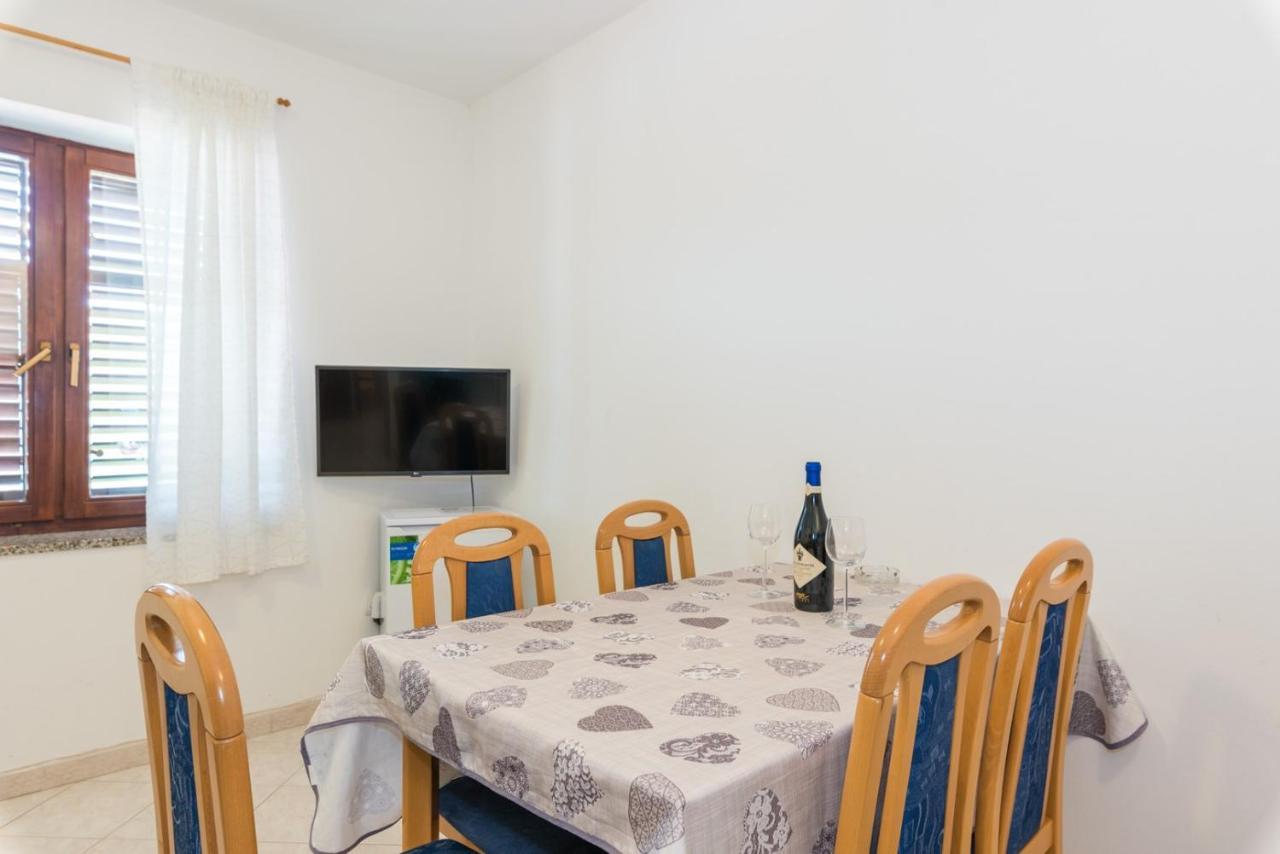 Apartments Villa Adria Рабац Стая снимка