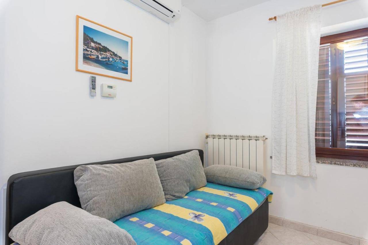 Apartments Villa Adria Рабац Стая снимка