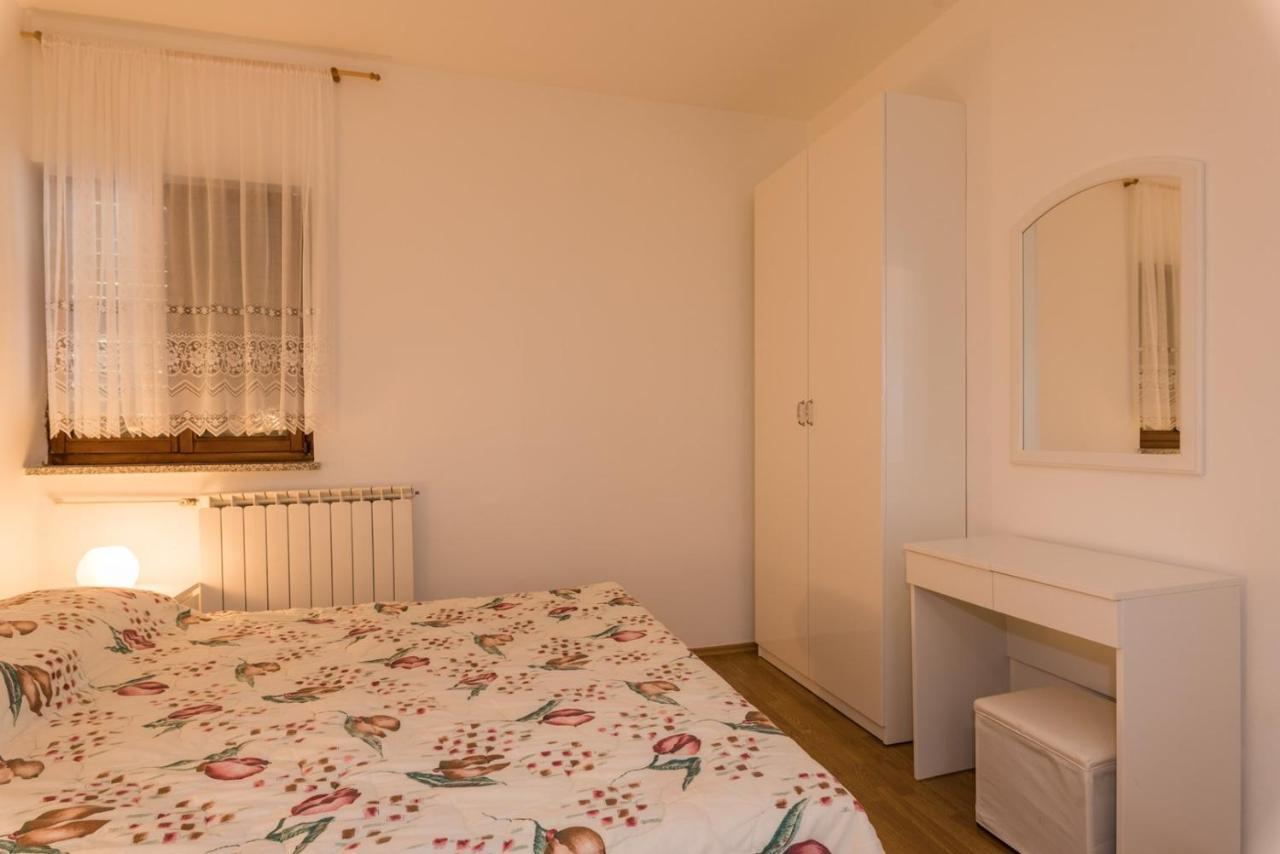 Apartments Villa Adria Рабац Стая снимка
