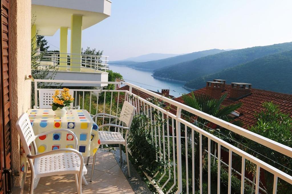 Apartments Villa Adria Рабац Екстериор снимка